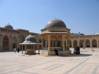 جولة سياحية فـي الجامع الأموي الكبير بمدينة حلب 200px-Omayad_Mosque_of_Aleppo_Syria