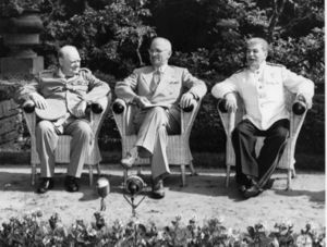 تعريف مشروع مارشال Thumb.php?f=Potsdam_conference_1945-6