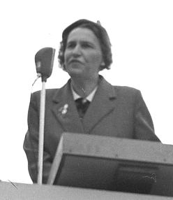 ملف:Ulla Lindström i talarstolen första maj 1955 226420 (cropped).tif