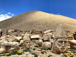 Nemrut mountain and blue sky.jpg