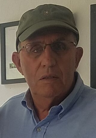 ملف:Roberto Escobar (cropped).jpg