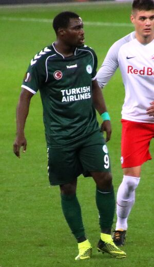 FC Salzburg versus Konyaspor (2. November 2017) 03 Malick Evouna.jpg