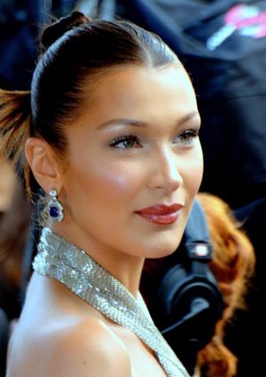 Bella Hadid Cannes 2018 2.jpg