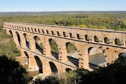 DSCN2174Pont du Gard.jpg