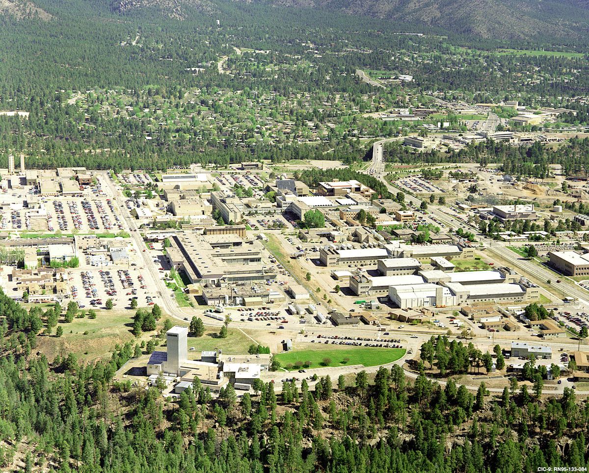    1200px Los Alamos Aerial View 