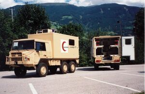 BIGPIC PICPinzgauer Ambulanz 1.jpg