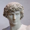 Antinous Ecouen، من ڤيلا أدريانا في تيڤولي.