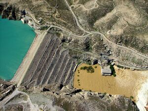 Kajaki Dam.jpg