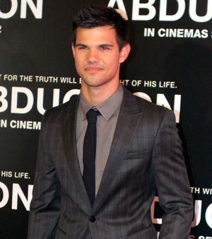 Taylor Lautner 2011, 2.jpg