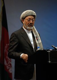 Karim Khalili in December 2010-cropped.jpg