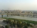 منظر عام من بغداد ويبدو في المشهد شارع حيفا ونهر دجلة