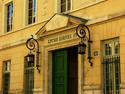 Lycee-henri-4-rue-clovis.jpg