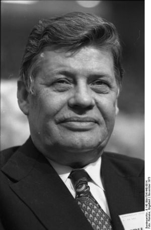 Bundesarchiv B 145 Bild-F041440-0014, Hamburg, CDU-Bundesparteitag, Schleyer.jpg