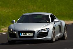 Audi R8-09.jpg