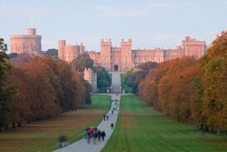 Windsor Castle at Sunset - Nov 2006.jpg