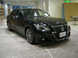 TOYOTA CROWN S210 Athlete 01.JPG