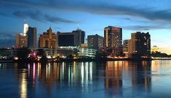 A part of the western side of Kuching city centre skyline at dusk, viewed from across the Sarawak River. Official Seals of the City of Kuching Commission of the City of Kuching North Council of the City of Kuching South ملف:Kuching North City Hall emblem.png ملف:Kuching South City Hall emblem.png