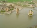 Hasankeyf Tarihi Köprüsünün Kalintilarinin Kaleden görünümü.jpg