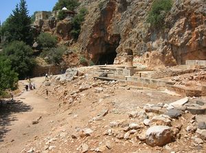 Banias - Temple of Pan 001.jpg