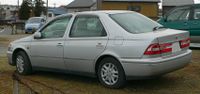 Vista sedan (pre-facelift)