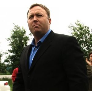 AlexJonesBB2007.jpg