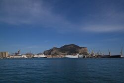 Palermo photographed from the gulf, 22 april 2012.jpg