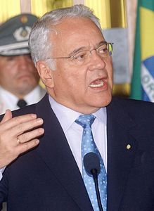 Gonzalo Sánchez de Lozada (2002–2003) 11 يوليو 1930 (العمر 94 سنة)
