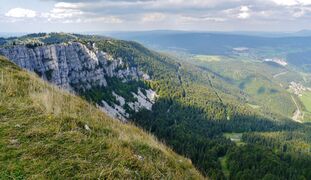 Le mont d'Or (massif du Jura)، في الجنوب.