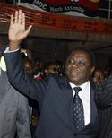 تسڤانگيراي يتصالح مع موگابه ويشكل حكومة زيمبابوه.