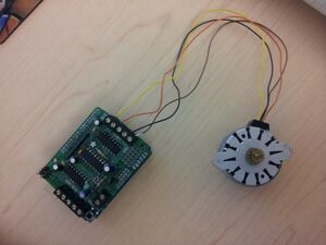 محرك خطوي (Stepper motor) مع دائرة تحكم Adafruit للاستخدام مع لوحة التحكم أردوينو