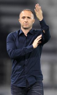 Djamel Belmadi Lekhwiya.jpg