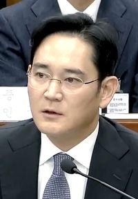 Lee Jae-yong in 2016.jpg