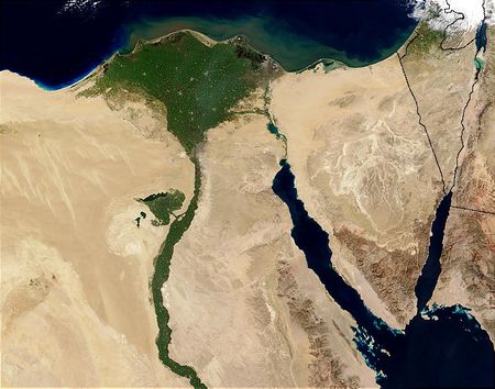 نهر النيل والدلتا من الفضاء