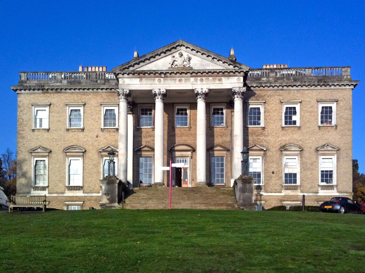 ملف:Claremont House, Esher.JPG - المعرفة