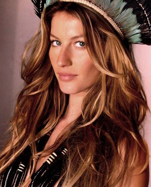 Gisele Bündchen 2006.jpg