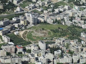 Tel Shchem viewed from Joseph lookout point.JPG